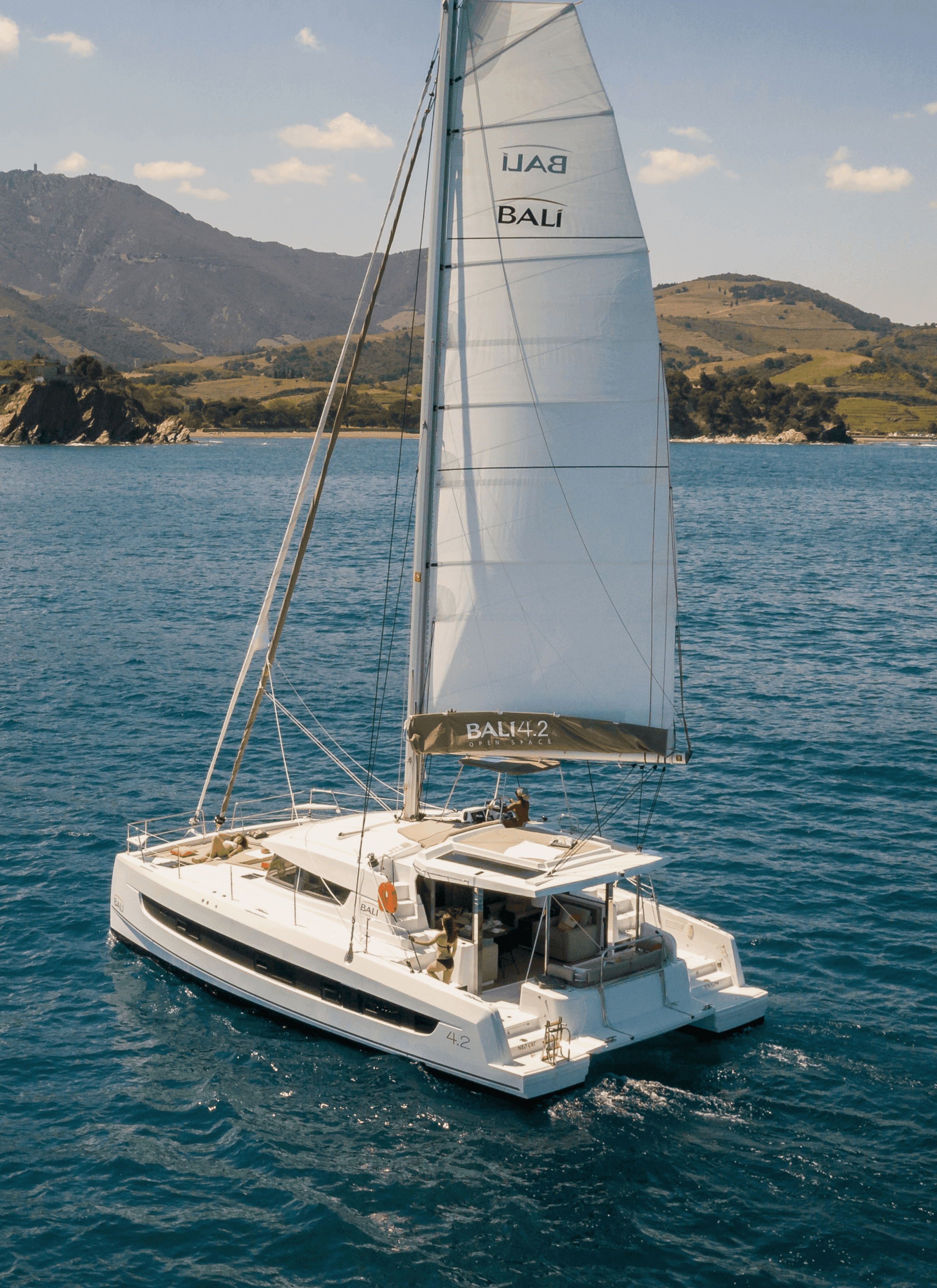 BALI 4.2 under sail