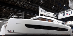 BALI 4.4 Very comfortable catamaran, both for owners and charters 